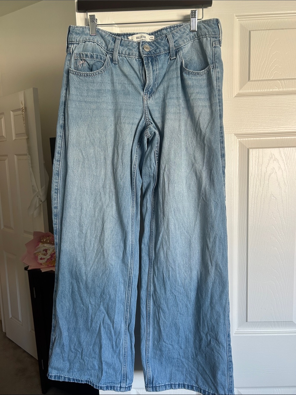 Hollister Blue Medium Wash Bow-Embroidered Jeans